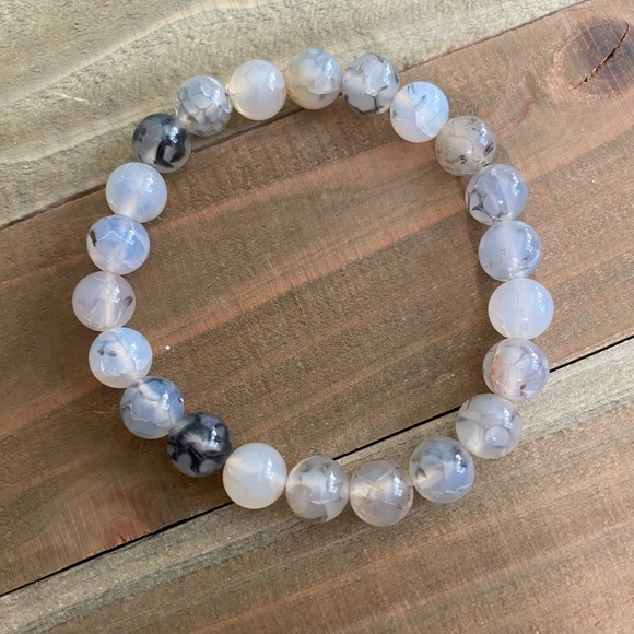 Dragon Vein Agate All Natural Crystal Stone Bracelet With Healing Properties - Picture 3 of 11